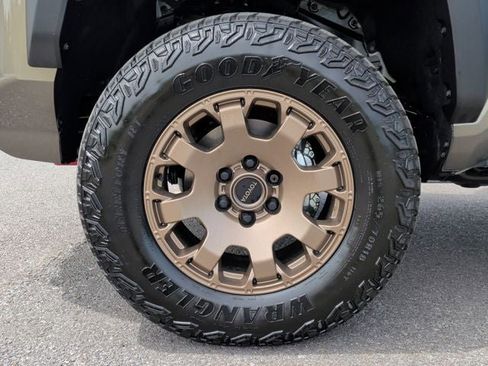 New 2026 Toyota Tacoma 4x4 Double Cab Hybrid image 9