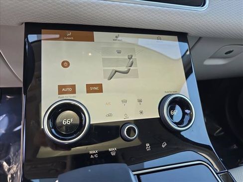 Used 2022 Land Rover Range Rover Velar S AWD/4WD image 22