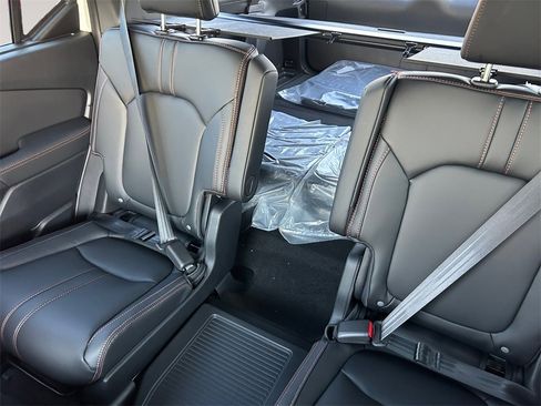 New 2025 Honda Pilot TrailSport image 13