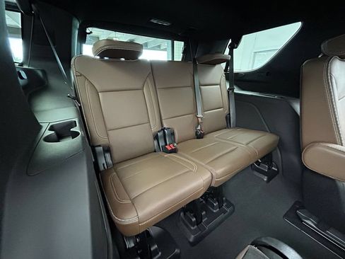Used 2023 Chevrolet Tahoe High Country AWD/4WD image 56