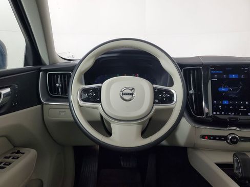 Used 2023 Volvo XC60 B5 Core w/ Climate Package image 18