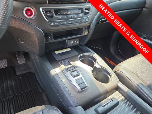 Used 2023 Honda Passport TrailSport image 25