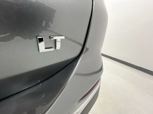 Used 2018 Chevrolet Equinox LT FWD image 31