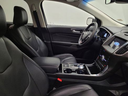 Used 2020 Ford Edge Titanium AWD/4WD image 21