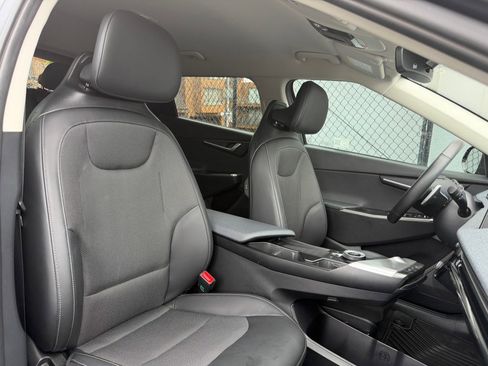 Used 2024 Kia EV6 Light AWD/4WD image 36