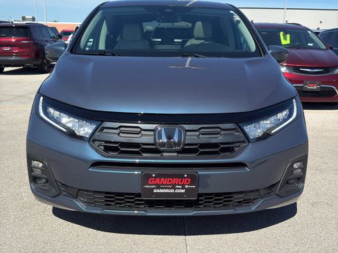 Used 2025 Honda Odyssey EX-L image 3