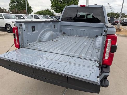 Used 2024 Ford F250 Lariat w/ Sport Appearance Package AWD/4WD image 30