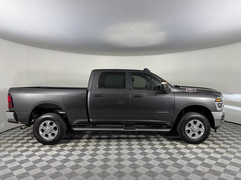 Used 2026 RAM 2500 Big Horn AWD/4WD image 7
