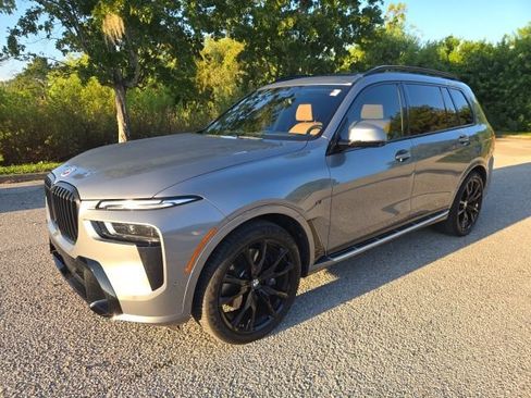 Used 2024 BMW X7 xDrive40i w/ Executive Package AWD/4WD image 1
