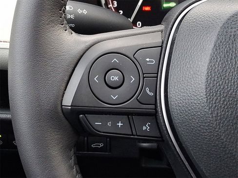 Used 2024 Toyota RAV4 XLE image 21