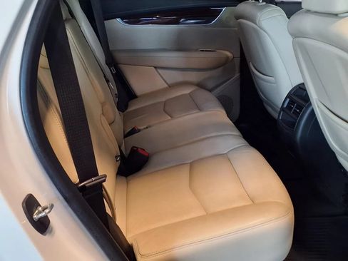 Used 2019 Cadillac XT5 Luxury AWD/4WD image 12