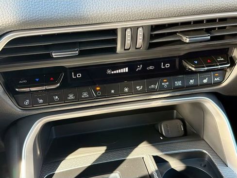 New 2026 MAZDA CX-90 Plug-In Hybrid w/Premium Sport AWD/4WD image 37