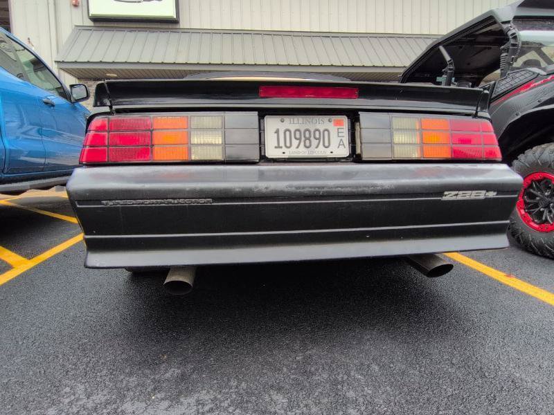 Used 1991 Chevrolet Camaro Z28 RWD image 6