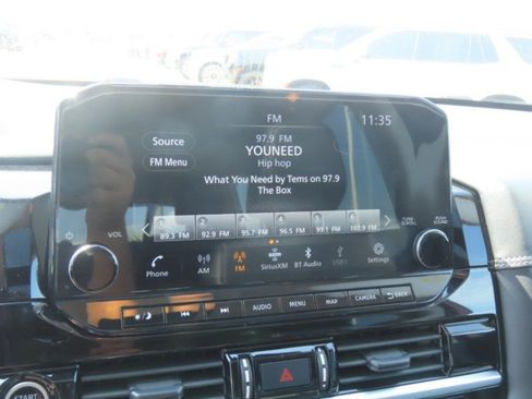 Used 2023 Nissan Pathfinder Platinum FWD image 30