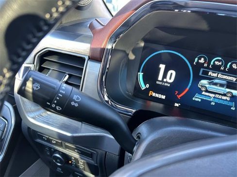 Used 2022 Ford F150 Lariat image 29