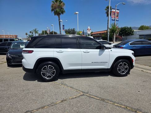 Used 2022 Jeep Grand Cherokee Trailhawk AWD/4WD image 4