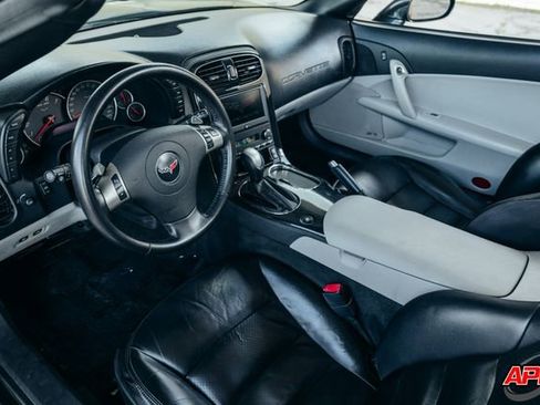 Used 2010 Chevrolet Corvette Grand Sport w/ Preferred Equipment Group image 2