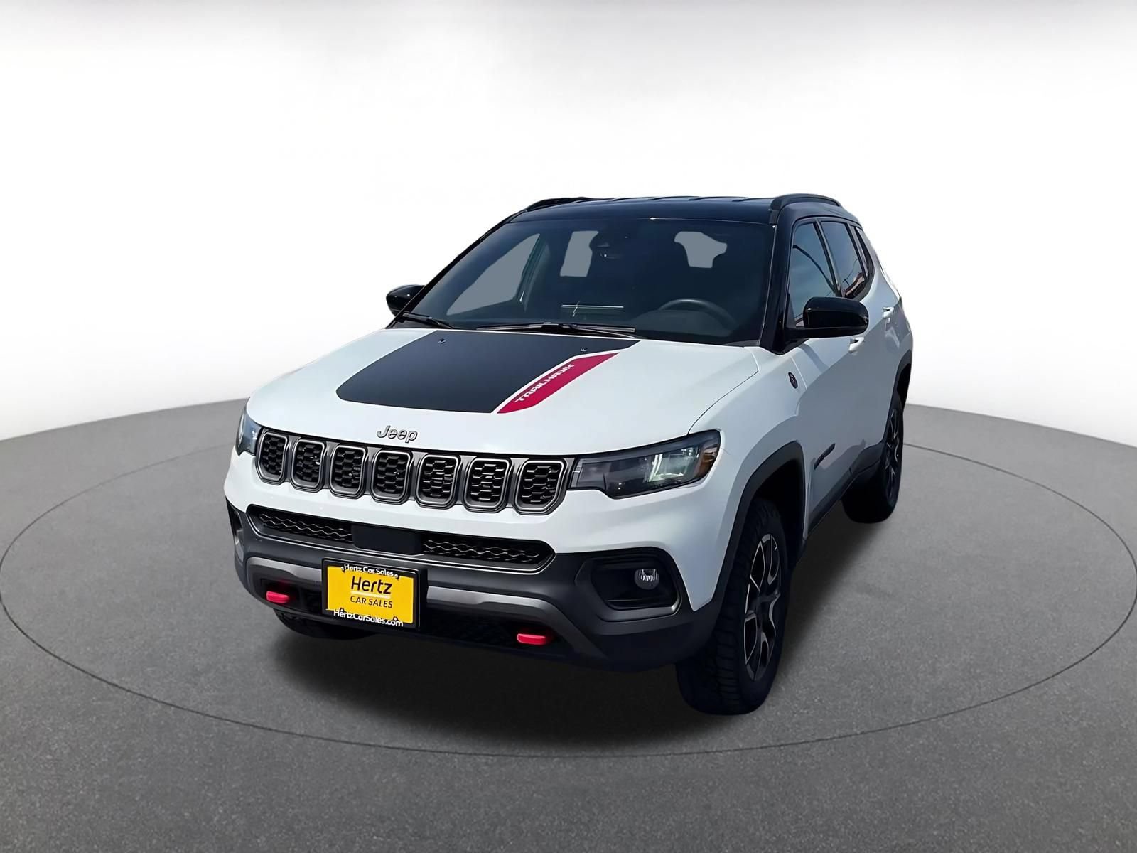 Used 2025 Jeep Compass Trailhawk AWD/4WD image 6
