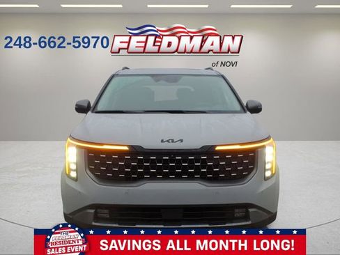 Used 2025 Kia Carnival SX Prestige image 9