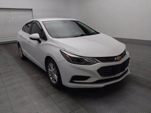 Used 2016 Chevrolet Cruze LT image 14
