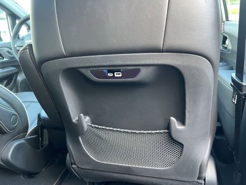 New 2026 Chrysler Pacifica Limited w/ S Appearance Package image 14