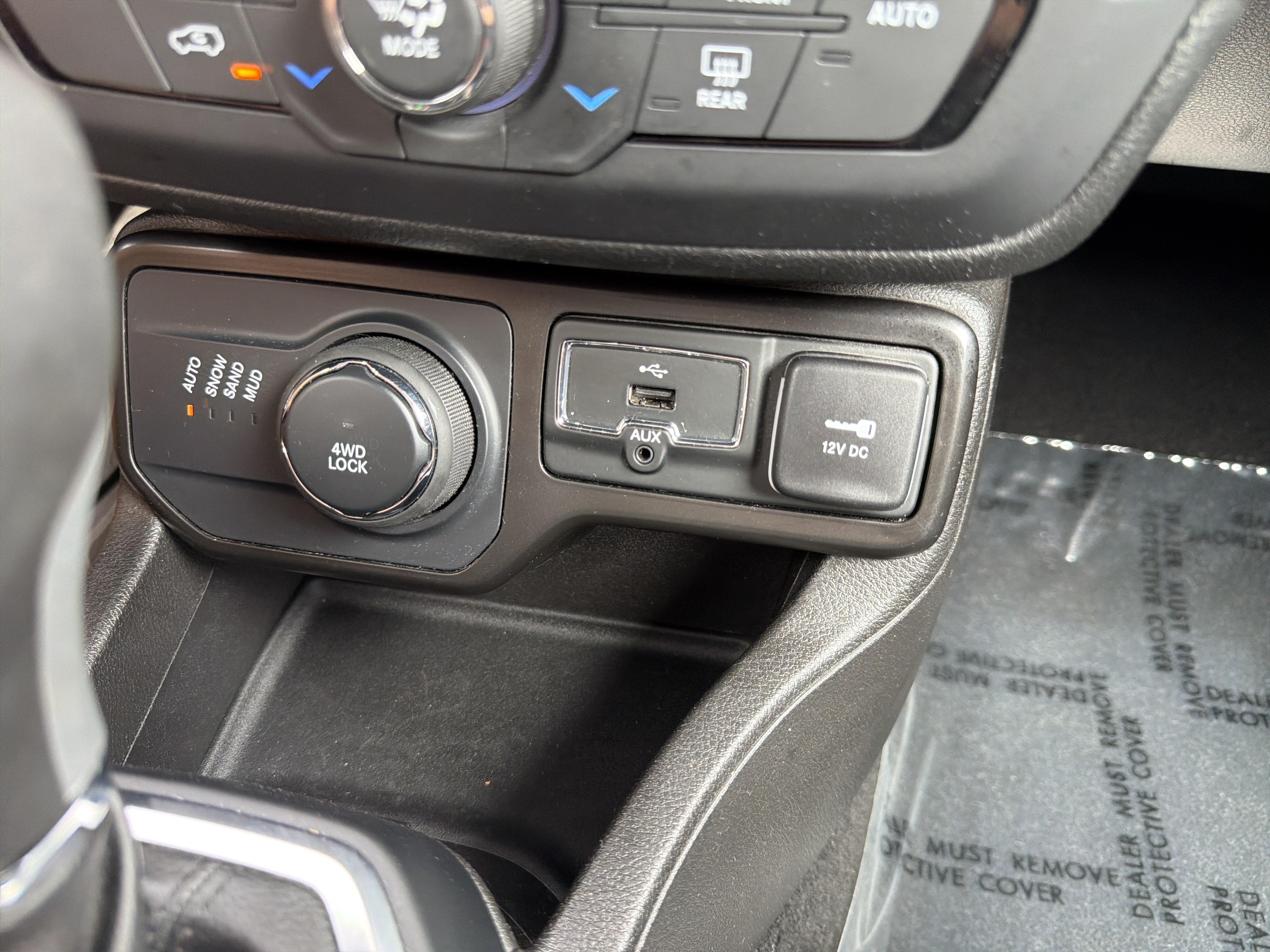 Used 2021 Jeep Renegade Sport w/ Sport Appearance Group AWD/4WD image 29