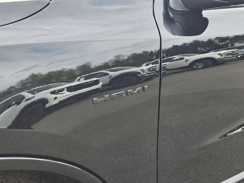 Used 2021 Dodge Durango R/T w/ Blacktop Package AWD/4WD image 12