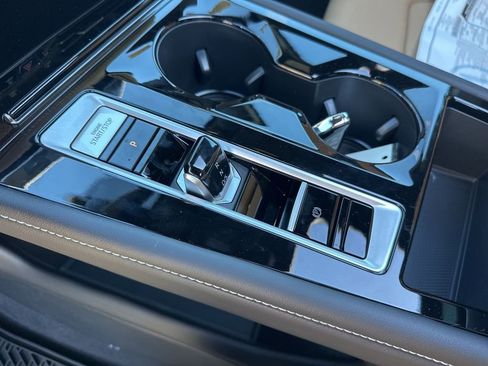 New 2026 Volkswagen Atlas Cross Sport SEL R-Line image 24