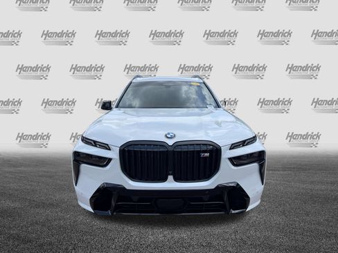Used 2025 BMW X7 M60i AWD/4WD image 3