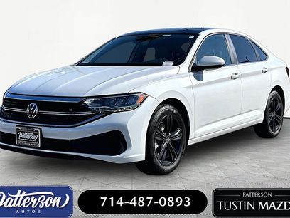 Used 2024 Volkswagen Jetta SE w/ Panoramic Sunroof Package