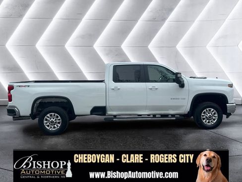 Used 2025 Chevrolet Silverado 2500 LT w/ Convenience Package AWD/4WD image 19