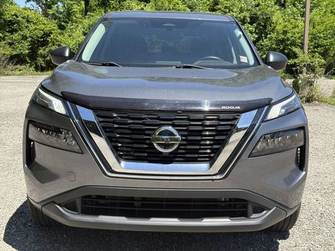 Used 2023 Nissan Rogue S AWD/4WD image 29