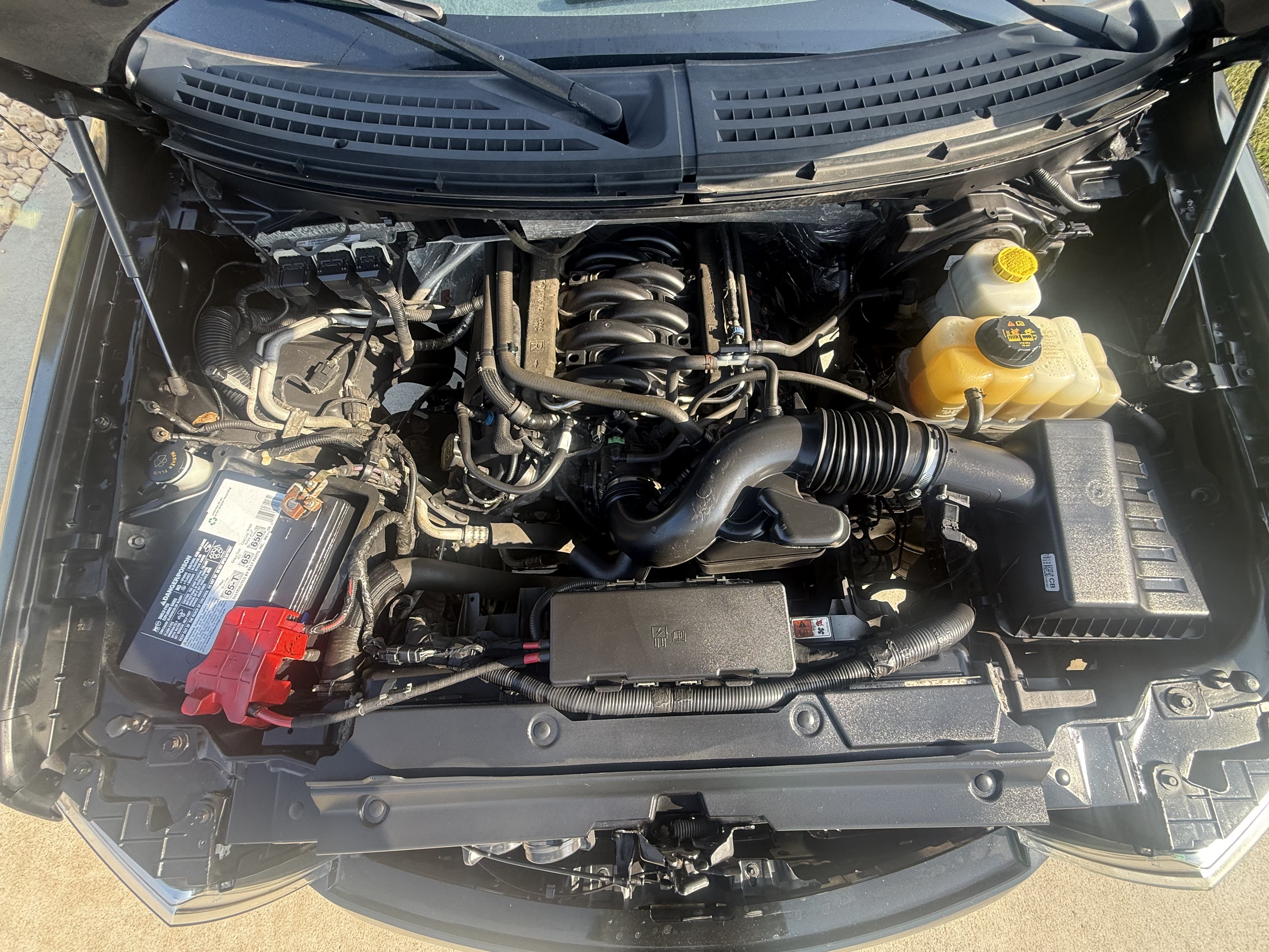 Used 2014 Ford F150 XLT AWD/4WD image 18