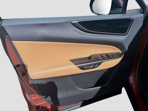 Used 2025 Lexus NX 250 FWD image 20