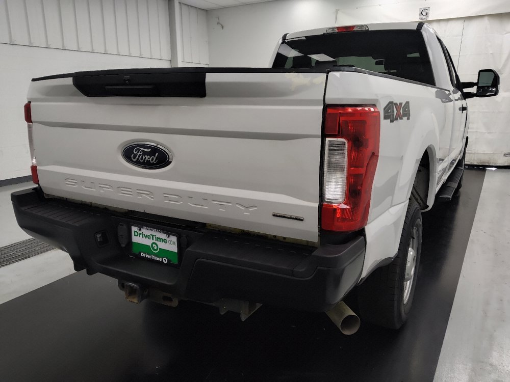 Used 2019 Ford F250 XL w/ Power Equipment Group AWD/4WD image 9