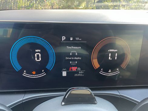 Used 2025 Hyundai Santa Fe SEL image 41