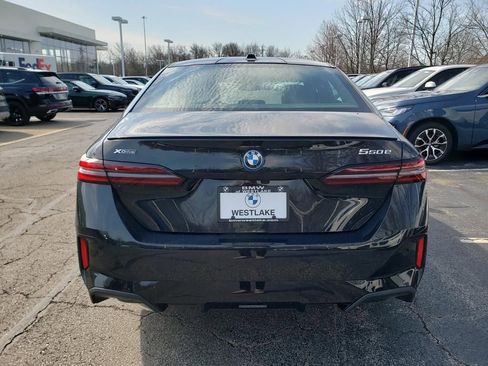 New 2026 BMW 550e xDrive w/ Premium Package AWD/4WD image 5