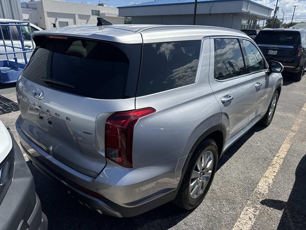 Used 2025 Hyundai Palisade SEL AWD/4WD image 16