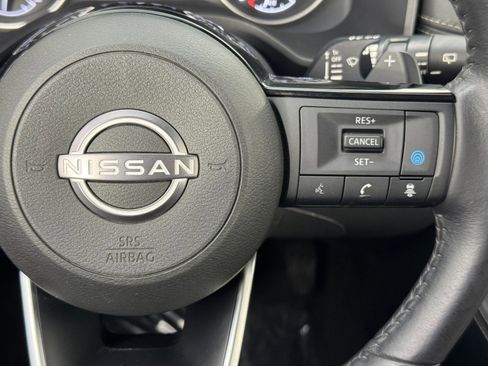 Used 2022 Nissan Rogue SL w/ SL Premium Package image 21