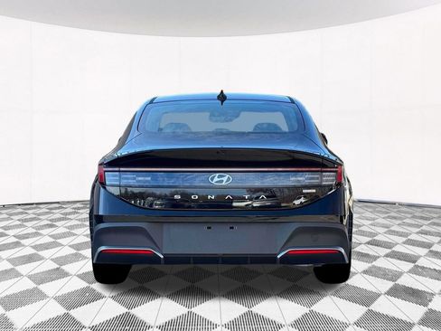 New 2026 Hyundai Sonata Blue FWD image 9