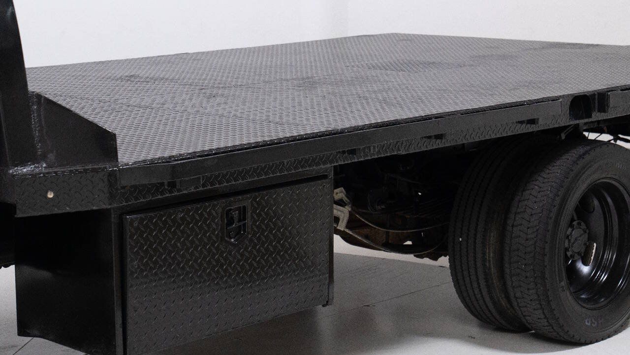 Used 2018 Ford F550 4x4 Regular Cab Super Duty image 75