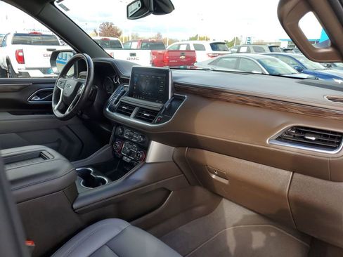 Used 2021 Chevrolet Tahoe Z71 w/ Z71 Signature Package image 34