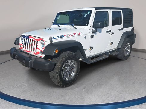 Used 2017 Jeep Wrangler Unlimited Rubicon w/ Connectivity Group AWD/4WD image 1