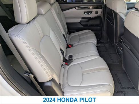 Certified 2024 Honda Pilot Touring image 24
