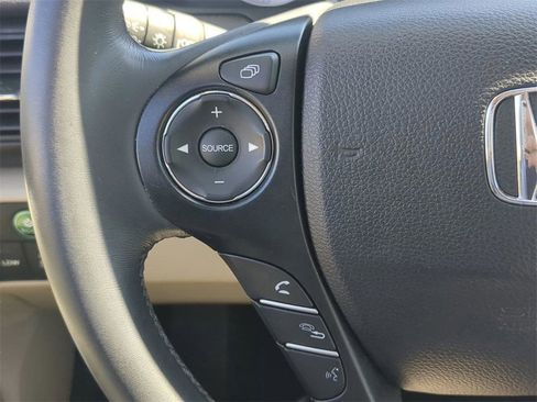 Used 2015 Honda Accord EX-L image 22