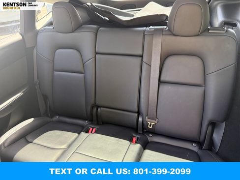 Used 2023 Tesla Model Y Performance AWD/4WD image 28