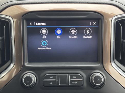 Used 2020 Chevrolet Silverado 1500 High Country w/ Technology Package image 22