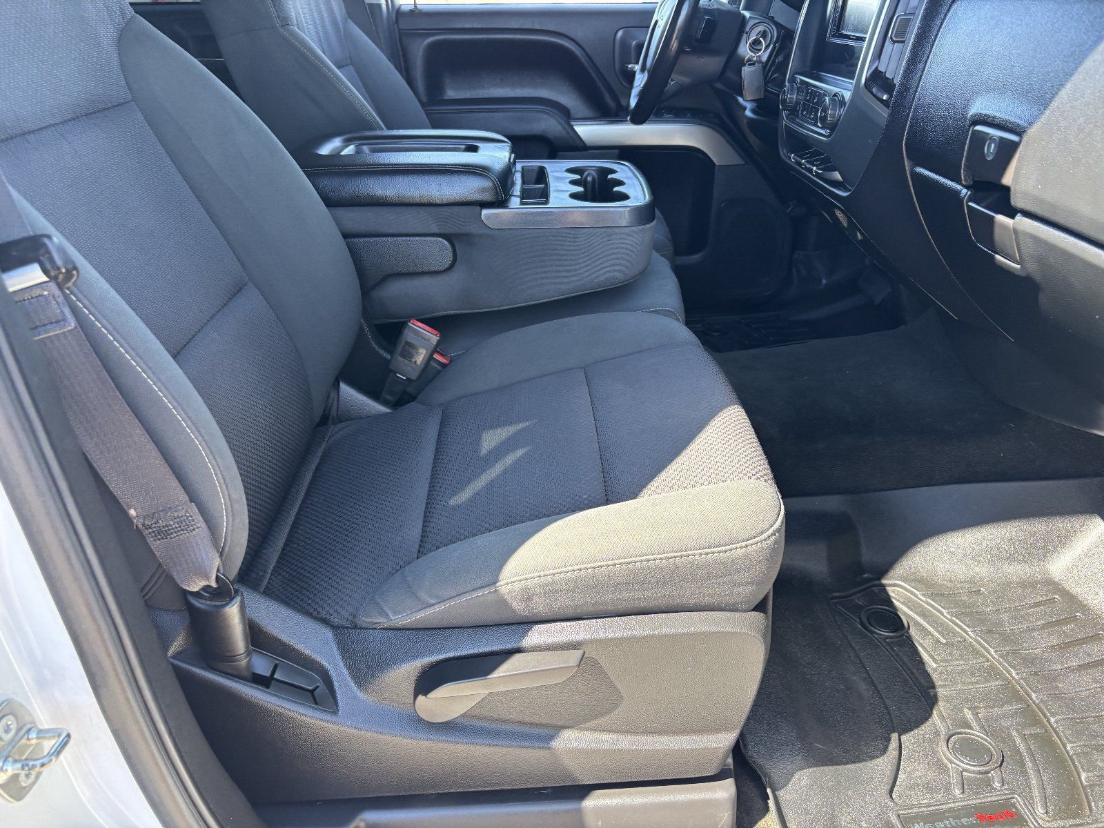 Used 2015 Chevrolet Silverado 1500 LT AWD/4WD image 12