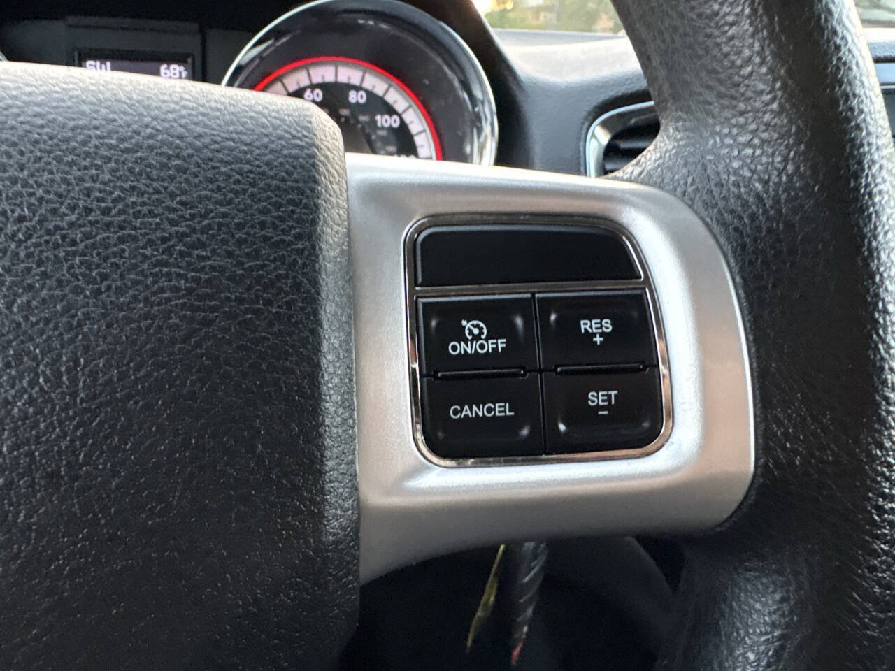 Used 2011 Dodge Durango Express AWD/4WD image 5