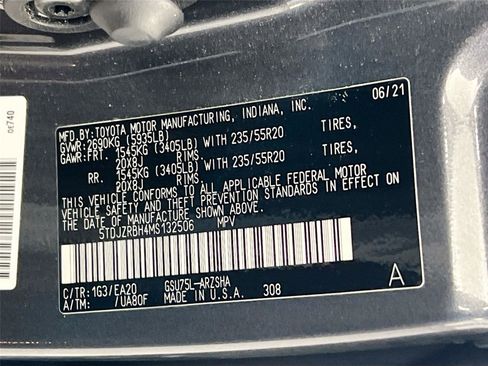 Used 2021 Toyota Highlander XSE image 32